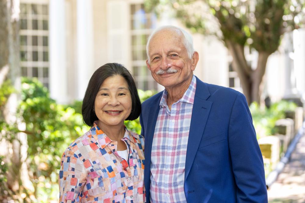 Ann Karen Yoshihashi, M.D. (left), and Robert E. Hoyt, M.D.
