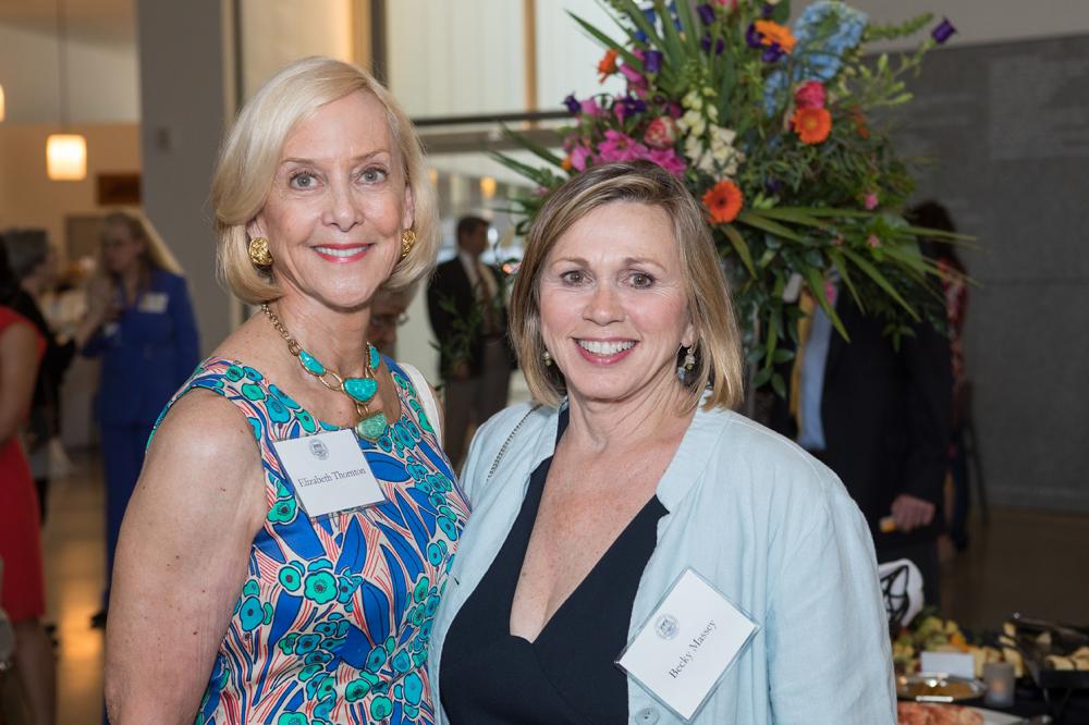 Beth Thornton talks with fellow MCV Society member Becky Massey at the 2019 MCV Society reception. 