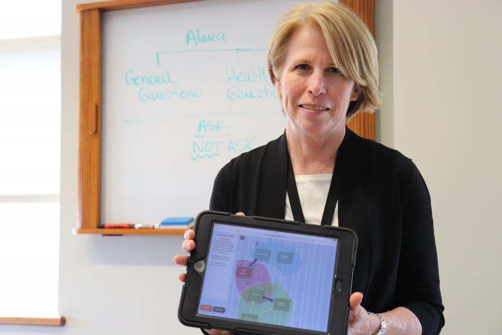 Suzanne Ameringer, Ph.D., RN, director of the Ph.D. program and assistant dean for research, scholarship and innovation at the VCU School of Nursing, is the first recipient of the Tina L. Bachas Oncology Nursing Research Award. Photo: Eric Peters
